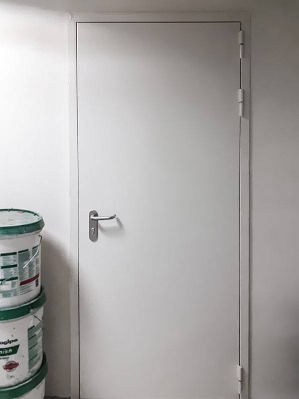 Стандартная огнестойкая дверь Стандартная огнестойкая дверь